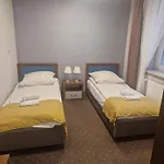 Nowe Lazienki Mineralne 리조트 *